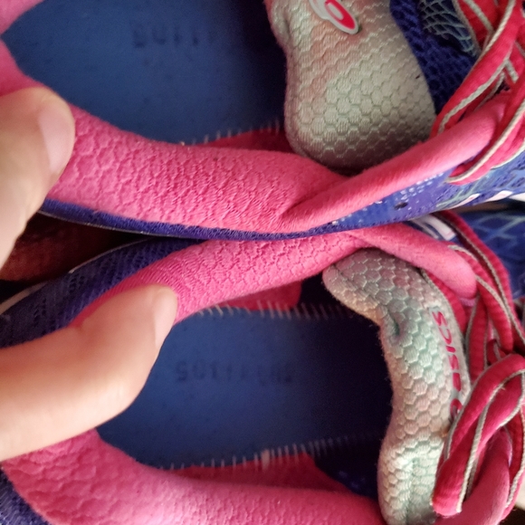 Asics Gel Nimbus 17 size 9 - Picture 5 of 8